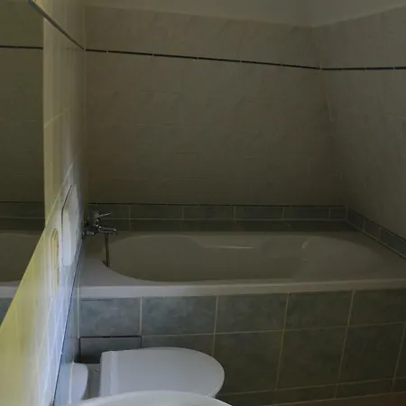 Appartement Nahe Leipzig Messe Nummer 3 Borsdorf
